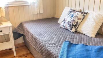 House | 3 bedrooms, individually furnished