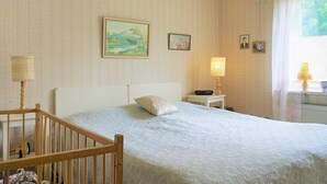 2 bedrooms, individually furnished, bed sheets - Stylish Holiday Home With Garden in Ardennes (Bralanda)