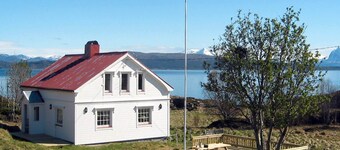 7 Person Holiday Home in Stonglandseidet