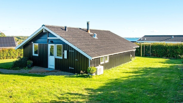 Exterior - 6 Person Holiday Home in Ronde (Ronde)