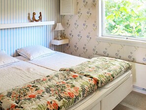 2 bedrooms, cots/infant beds - Modern Holiday Home in Stege Near Baltic Sea (Stege)