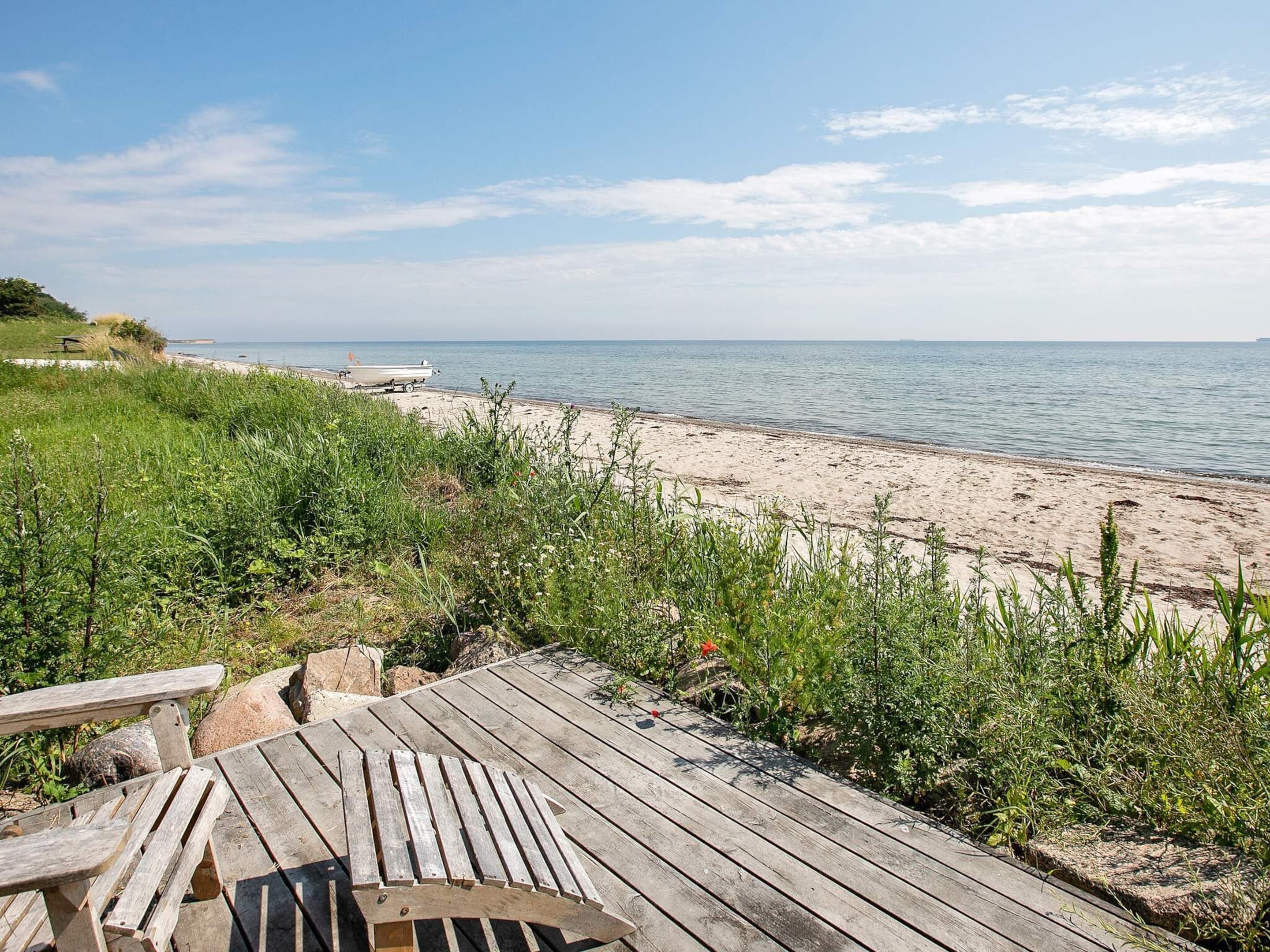 Hus | Utsikt mot vann