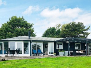 House | Exterior - 8 Person Holiday Home in Tranekaer (Tranekaer)