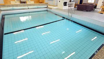 Hus | Pool | Inomhuspool och utomhuspool