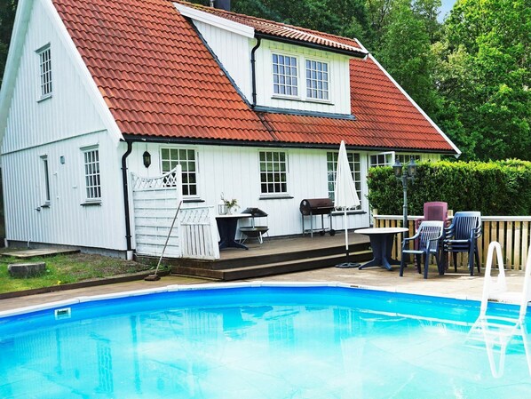 House | Pool | Outdoor pool