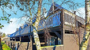 Exterior - Modern Holiday Home in Blavand Denmark With Spa (Blavand)