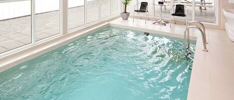 Casa | Piscina | Piscina coperta, piscina all'aperto