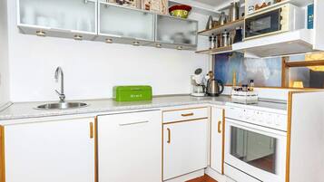 House | Private kitchen | Highchair