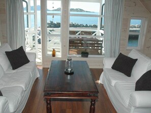 Living area - Holiday Home in Ã…ram (Vanylven)