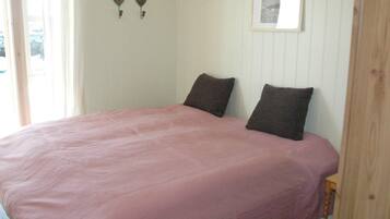 House | 3 bedrooms, individually furnished