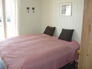 House | 3 bedrooms, individually furnished