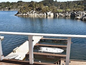Lake view - 5 Star Holiday Home in Urangsvag (Bomlo)