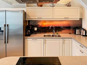 House | Private kitchen - 8 Person Holiday Home in Urangsvag-by Traum (Bomlo)