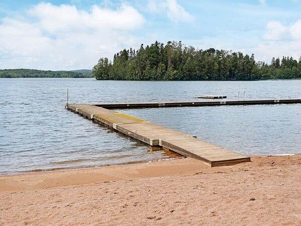 Beach - 6 Person Holiday Home in Gamleby-by Traum (Gamleby)