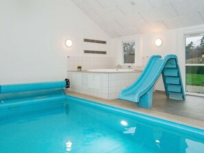 Ferienhaus | Pool | Innenpool, Außenpool