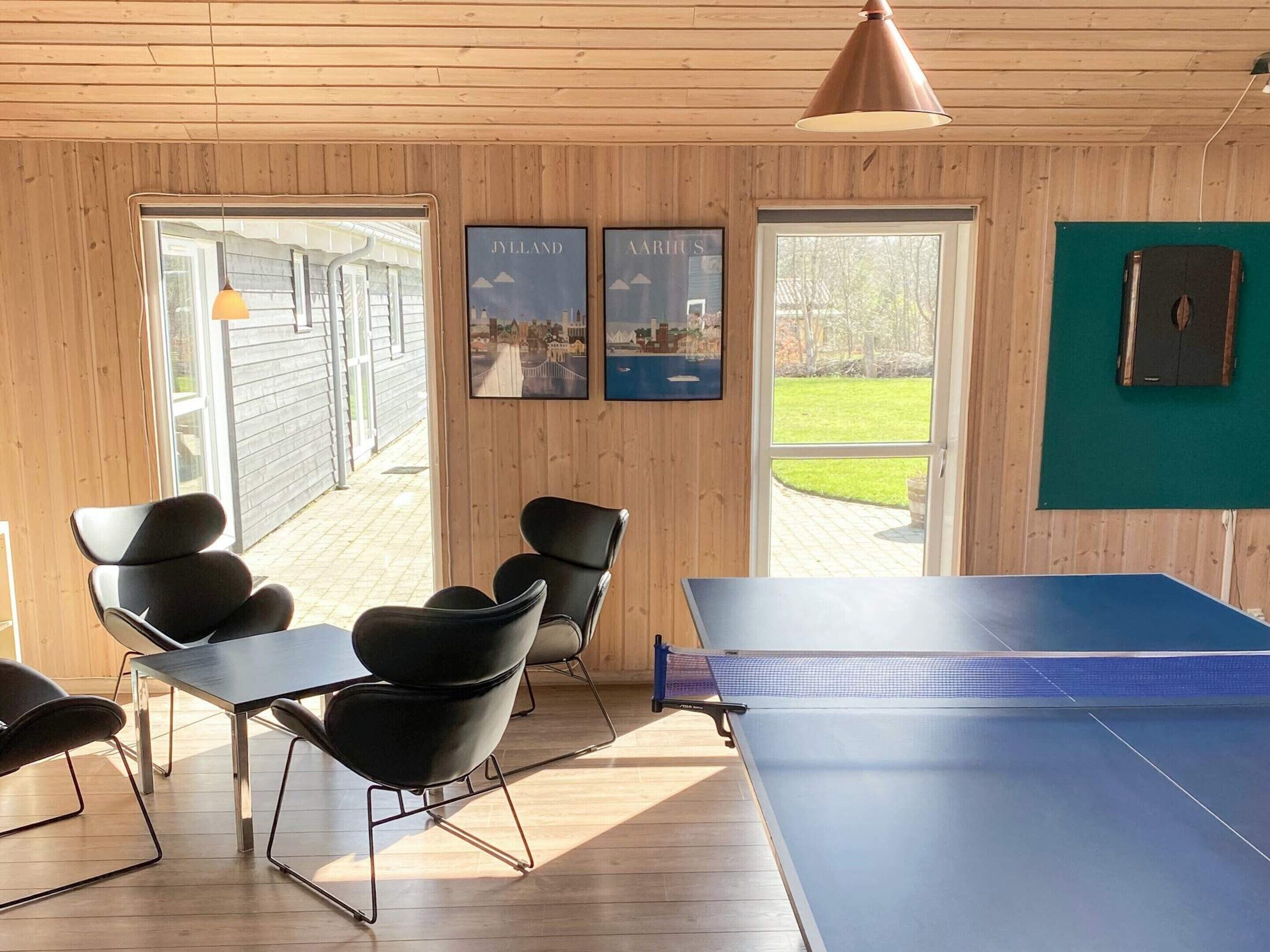 House | Game room