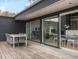 Outdoor dining - 6 Person Holiday Home in Knebel (Knebel)