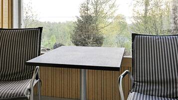 House | Outdoor dining