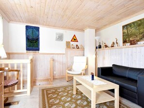 Living area - 4 Person Holiday Home in Hamburgsund (Hamburgsund)