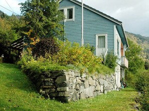 Exterior - 9 Person Holiday Home in Nordfjordeid (Eid)
