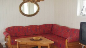 Living room - 6 Person Holiday Home in Rebbenes (Karlsøy)