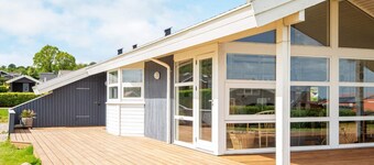 8 Person Holiday Home in Sjolund-by Traum