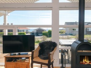 Interior - 4 Star Holiday Home in Sjolund (Sjølund)