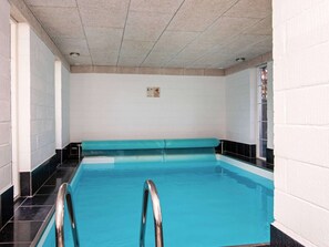 獨棟房屋 | 游泳池 | 室內游泳池和室外游泳池