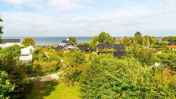 House | Water view