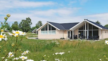 House | Bahagian luar