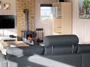 Living room - Comfortable Holiday Home Near Sea at Hejls Jutland (Hejls)