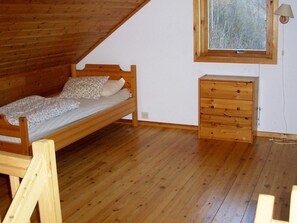 4 bedrooms, individually furnished