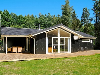 Spacious Holiday Home in Ans With Terrace