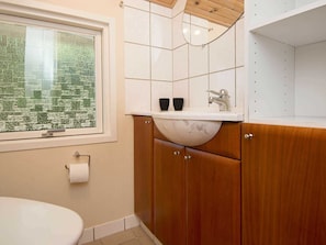 Bathroom - 4 Person Holiday Home in Ronde (Ronde)