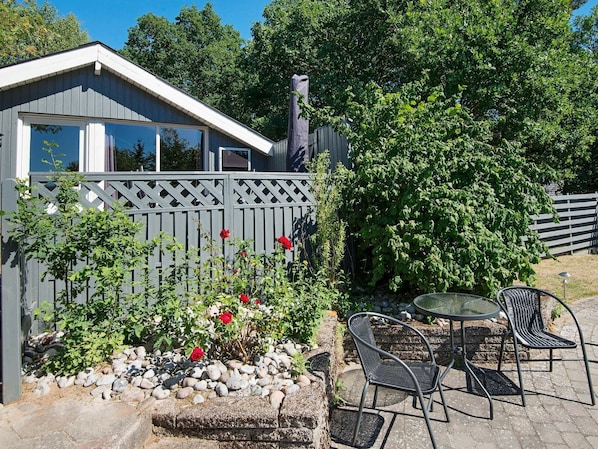 Exterior - 4 Person Holiday Home in Ronde (Ronde)