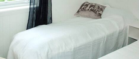 House | 4 bedrooms, individually furnished