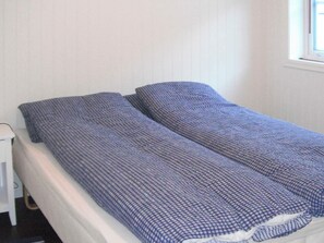 House | 4 bedrooms, individually furnished - Holiday Home in Gursken (Sande)