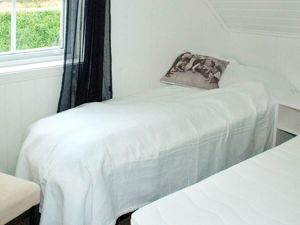 4 bedrooms, individually furnished