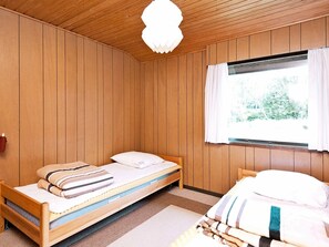 3 Schlafzimmer, Babybetten