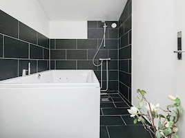 House | Spa treatment