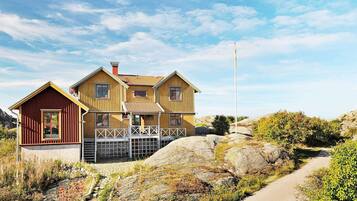 House | Exterior