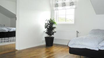 3 bedrooms, individually furnished