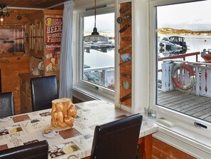 House | Dining - 6 Person Holiday Home in Oksvoll-by Traum (Orland)