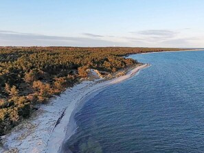 House | Beach - 4 Person Holiday Home in Aakirkeby (Akirkeby)