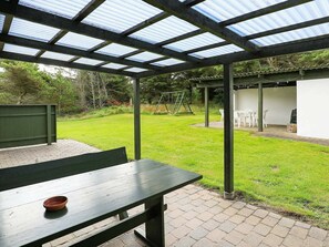 Outdoor dining - Vintage Holiday Home in Snedsted Jutland near Sea (Snedsted)