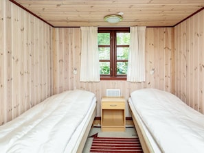 3 bedrooms, cribs/infant beds - Vintage Holiday Home in Snedsted Jutland near Sea (Snedsted)