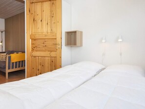 House | 3 bedrooms - Spacious Holiday Home in Hemmet Jutland near Sea (Hemmet)