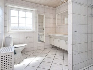 House | Bathroom