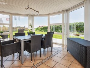 House | Dining