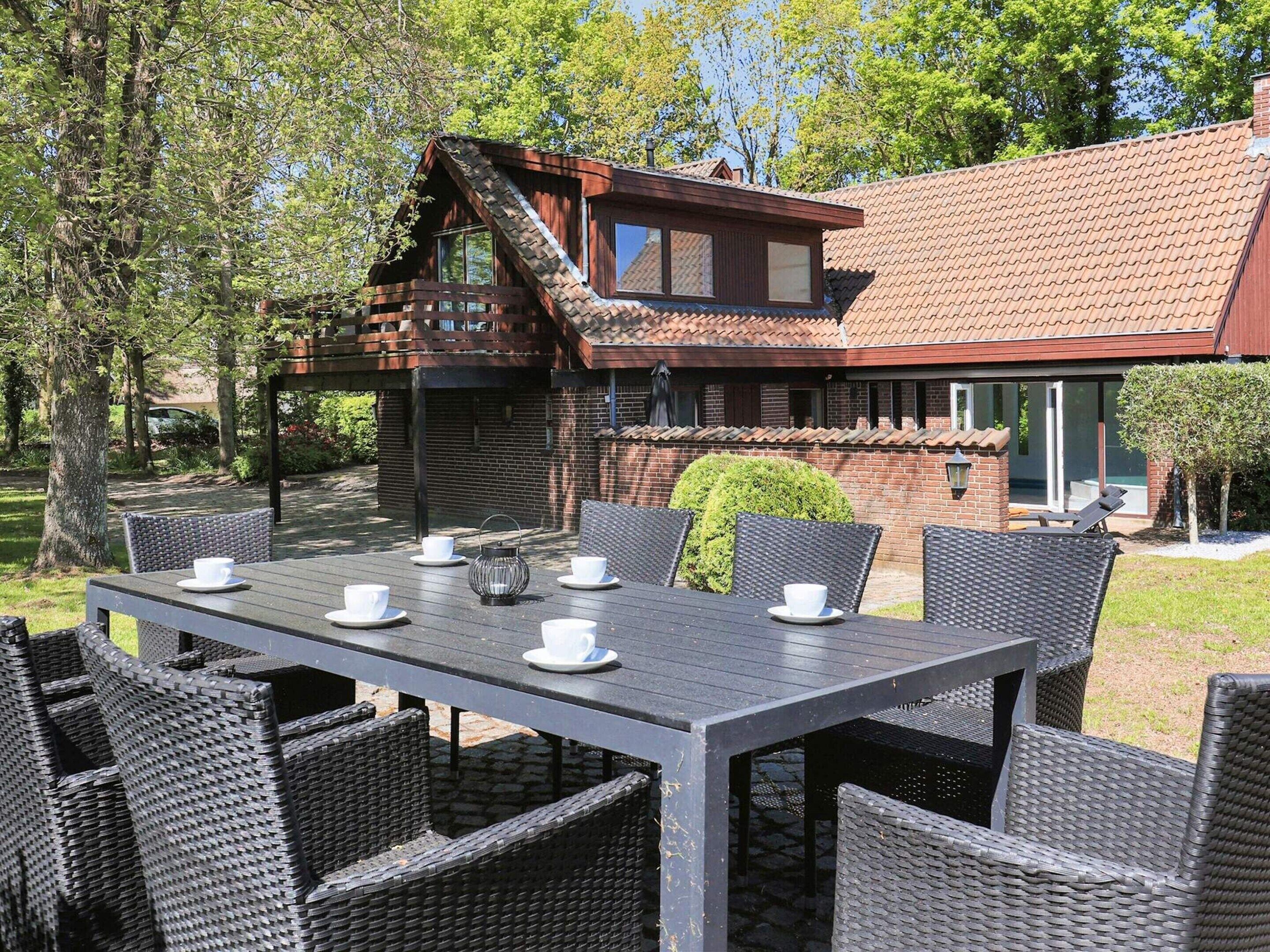 House | Dining